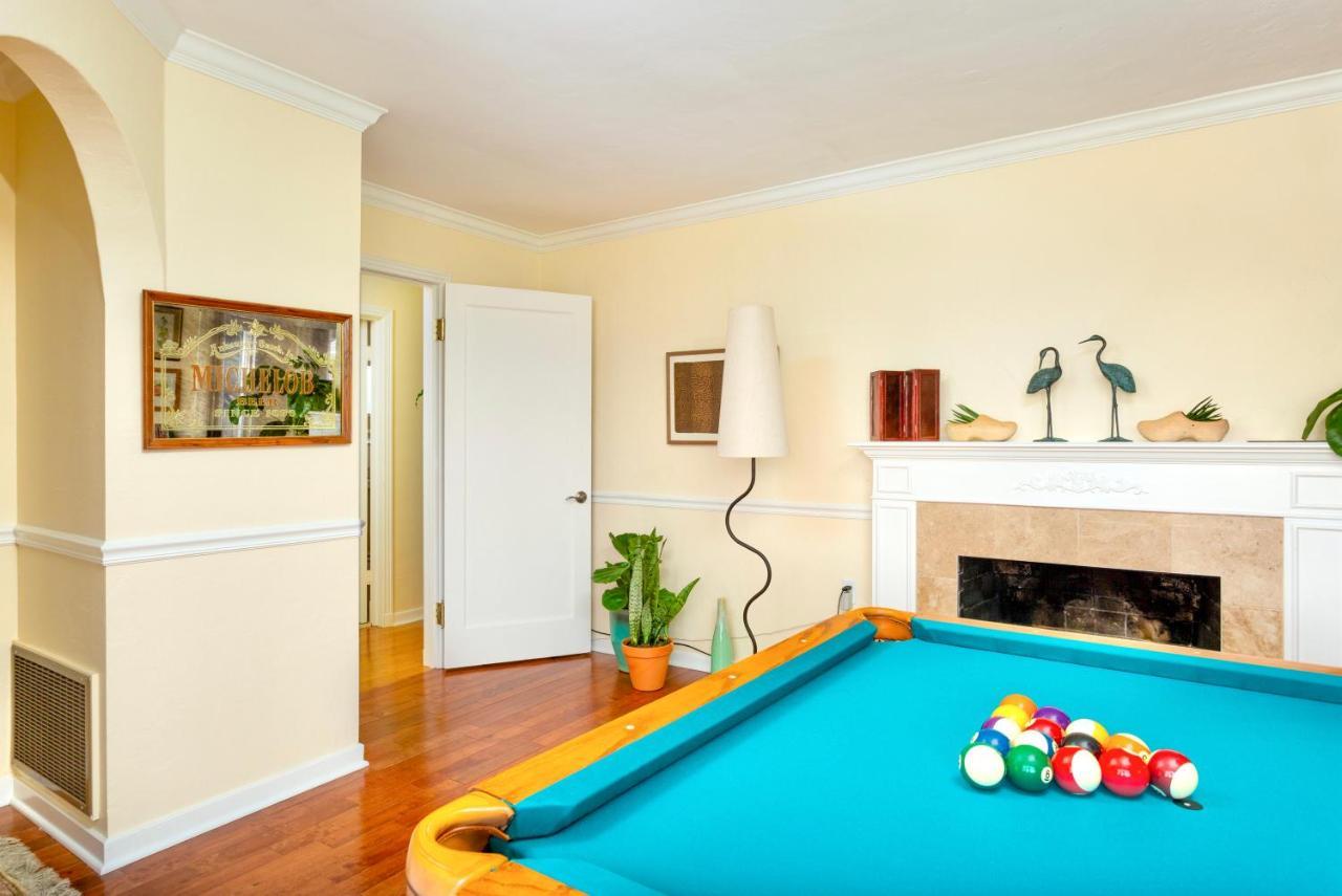 Spacious Renovated Petaluma Home- Pool Table, Fire Pit, Parking Eksteriør bilde